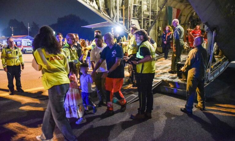 EE. UU. asegura que 1,6 millones de personas se autodeportaron
