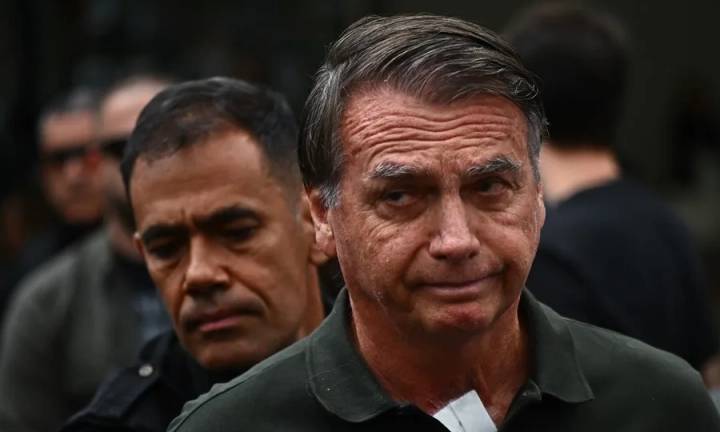 Jair Bolsonaro es diagnosticado con cáncer de piel "precoz"