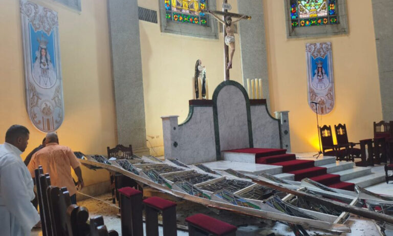 Fuertes vientos provocan caída del vitral de San José en la Catedral de Maturín