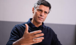 Leopoldo López rechaza retiro de nacionalidad: “Jamás podrá quitarme lo que soy”