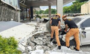 Al menos dos muertos por terremoto de 7,4 con evacuaciones en Filipinas