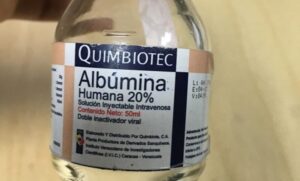 Señora requiere albúmina humana con urgencia
