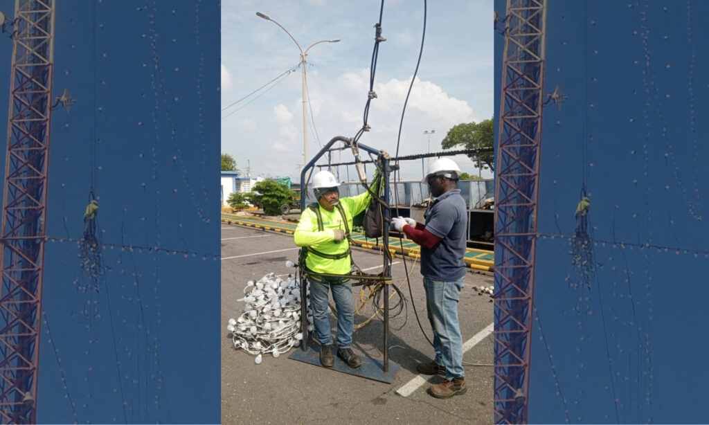 “Las tiene bien puestas” por cambiar bombillos del Angelito de Amparo