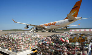 Gobierno envía 40 toneladas de “ayuda humanitaria” a Cuba y Jamaica