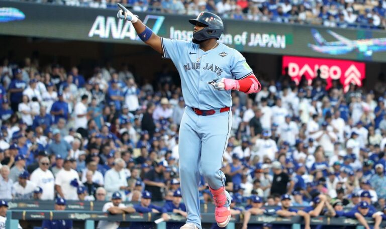 Los Azulejos quedan a una victoria de conquistar la Serie Mundial