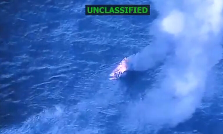EE. UU. ataca lancha frente “a costa de Venezuela” y acaba con 4 personas