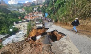 Al menos 20 heridos y 30 casas caídas por rotura de tubería matriz en El Hatillo
