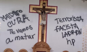 “Sujetos sin identificación” vandalizan iglesia católica en Guárico