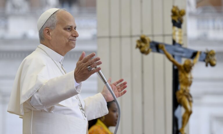 El Papa pide "tolerancia cero ante cualquier forma de abuso en la Iglesia"