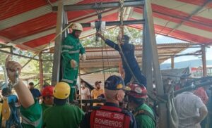 Recuperan el séptimo cadáver de mina colapsada en El Callao tras lluvias