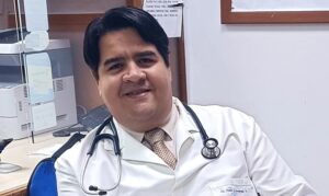 Imputan al urólogo Pedro Fernández por instigación al odio y terrorismo