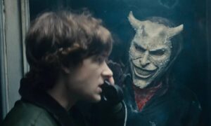 “Teléfono negro 2” lidera la taquilla en su estreno