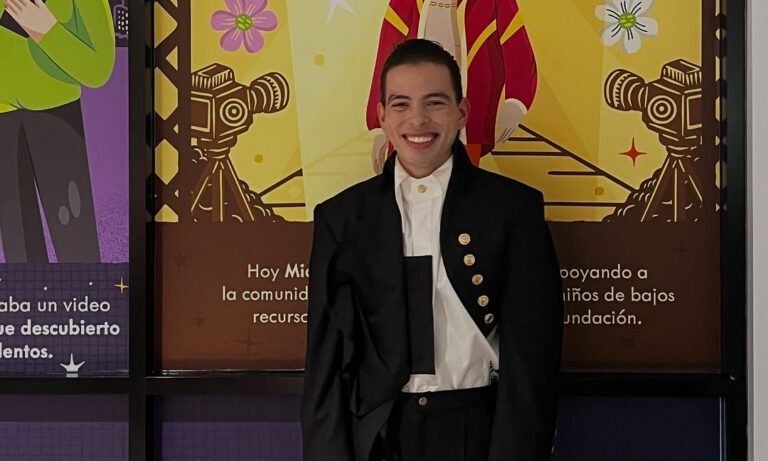 Warner Bros crea cómic de venezolano que cruzó el Darién y hoy triunfa en Nueva York