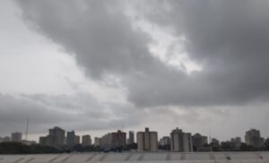 Estiman que lluvias con descargas eléctricas seguirán este jueves en Zulia