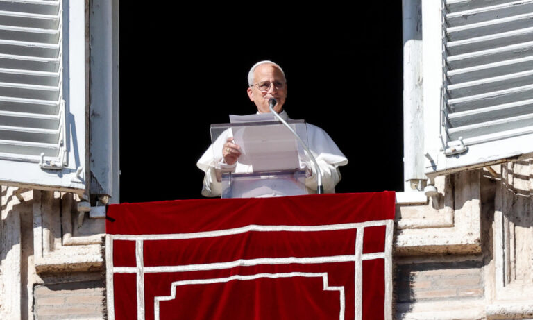 Papa León XIV pide un cese al fuego y ora por las víctimas del tifón en Filipinas