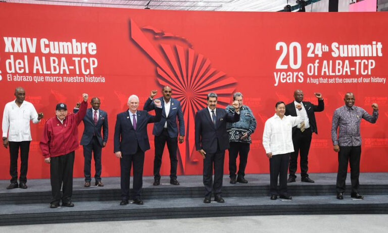 Alba cree que EE. UU. busca el “cambio de régimen” con el “Cartel de los Soles”