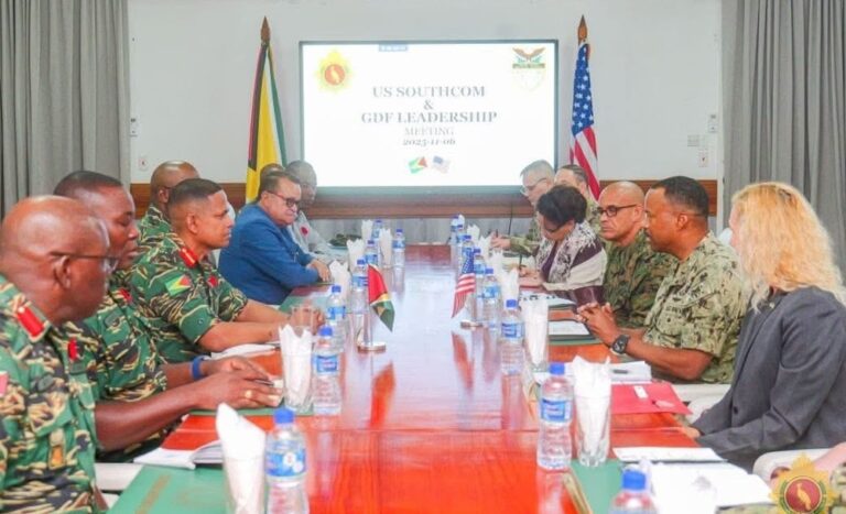 Jefe del Comando Sur de EE. UU. visita Guyana