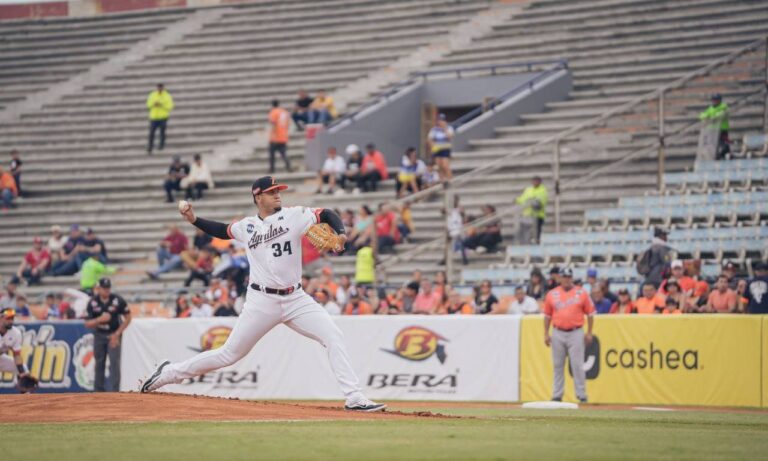 Águilas se impone a Caribes en cierre de semana positiva
