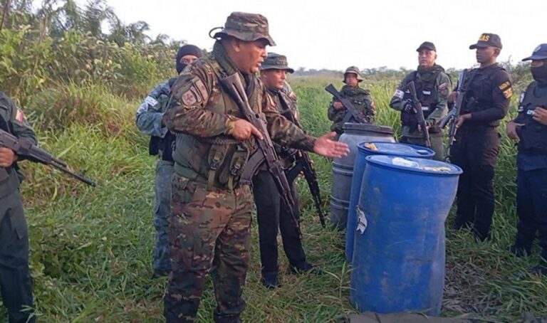 Fanb destruye campamento del narcotráfico en Jesús María Semprúm