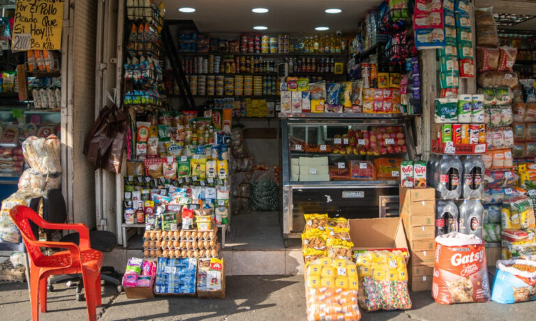 Canasta alimentaria en Maracaibo roza los $611 o Bs. 136.607 en octubre