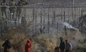 Cruces irregulares en frontera de EE. UU. caen un 79 %