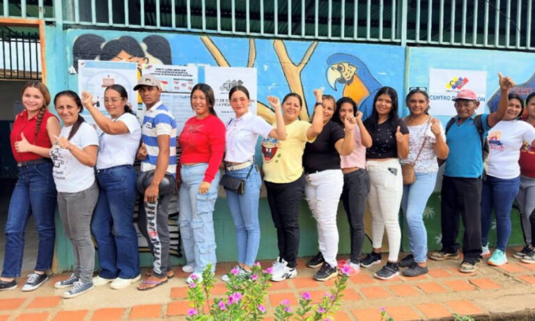 Maduro anuncia “récord de participación y victoria total” en la Cuarta Consulta