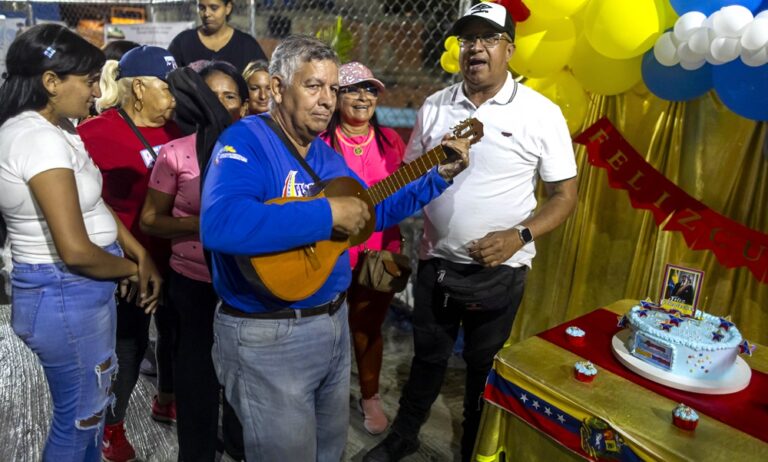 El chavismo celebra el cumpleaños de Nicolás Maduro