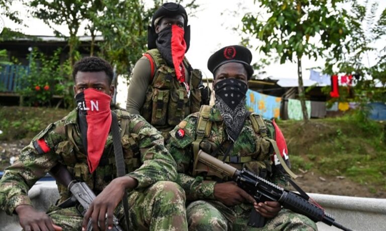 Secuestran a 5 militares colombianos en Arauca