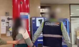 Detienen en España a prófuga del “Tren de Aragua” reclamada por Chile