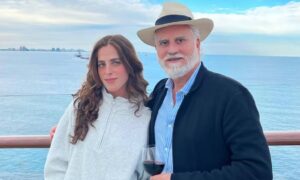 Padre de Fátima Bosch niega negocios con el dueño de Miss Universo