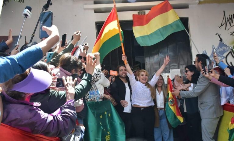 Liberan a Jeanine Áñez, expresidenta interina de Bolivia