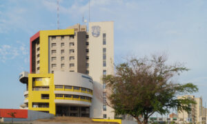 LUZ exige “salarios justos” para sus trabajadores ante “pérdida del poder adquisitivo”