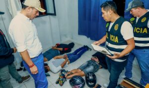 Capturan en Perú a 5 extorsionadores que rendían culto a alias “Maldito Cris”