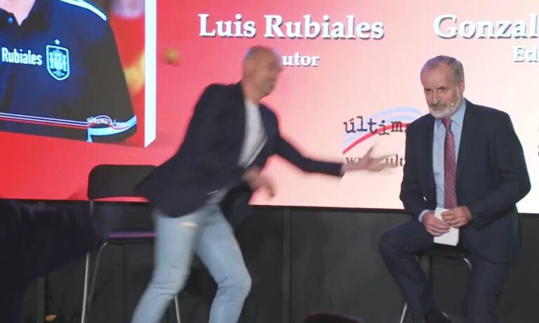 Luis Rubiales recibe ataque de su tío durante la presentación de su libro