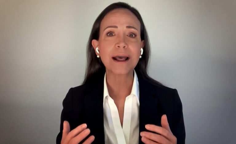 Machado asegura que el país está “en el umbral de una nueva era”