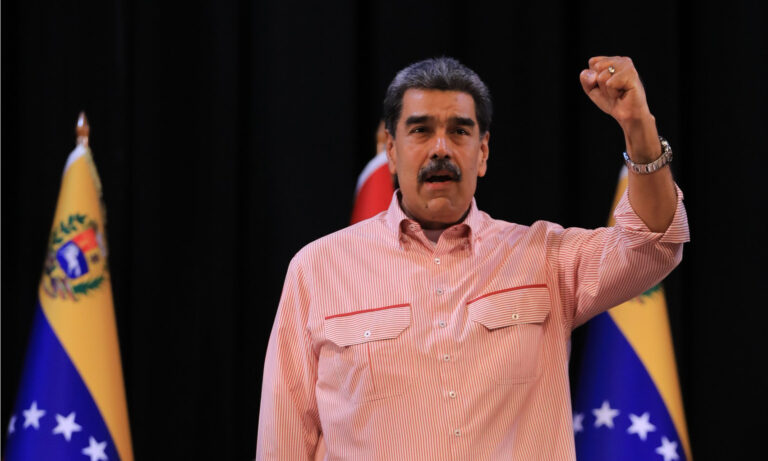 Ecuador rechaza “falsas declaraciones” de Maduro y lo tilda de “gobernante dictatorial”