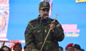 Maduro señala que el país vive una "coyuntura decisiva: Está "prohibido fallar"