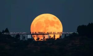 La superluna más grande del año se verá esta noche en Venezuela