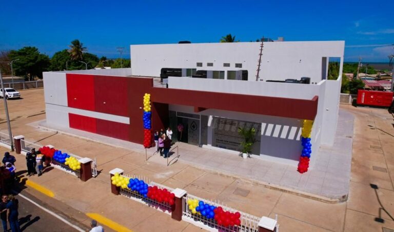 Inauguran Unidad de Hemodiálisis en Mara