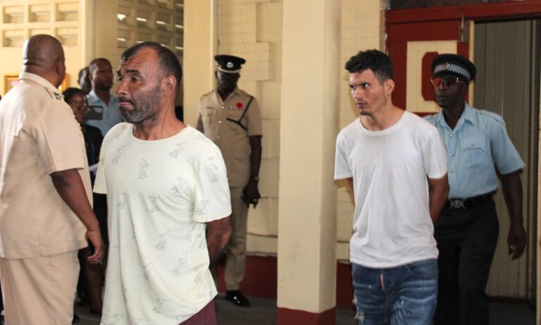 Encarcelan a 4 venezolanos acusados de terrorismo en Guyana