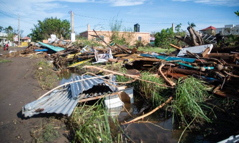 Sube a 45 la cifra de muertos y a 15 los desaparecidos por Melissa en Jamaica