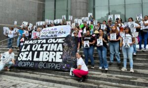 Mujeres protestan por liberación inmediata de presas políticas: 24 están desaparecidas