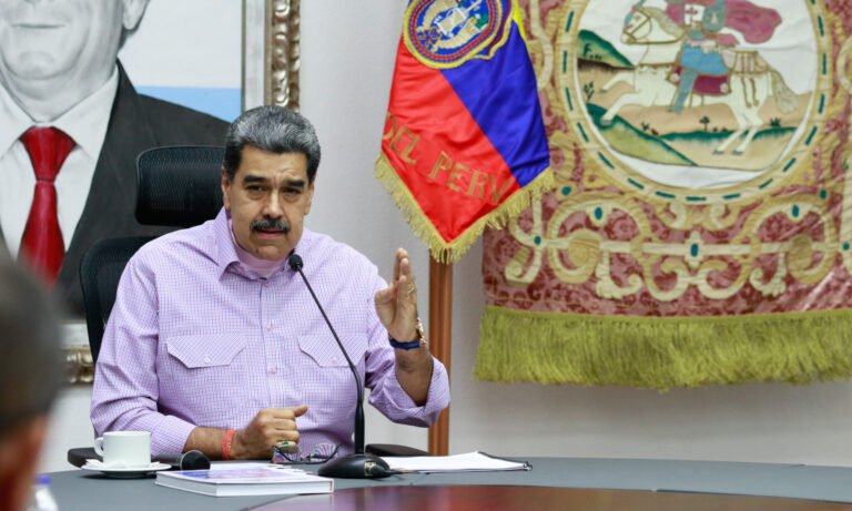 Maduro acusa a EE. UU. de intentar apropiarse de los recursos de Venezuela