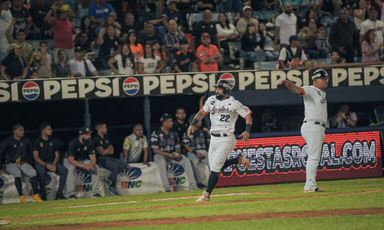 Águilas apalea 14-3 a Leones con siete impulsadas de Chourio