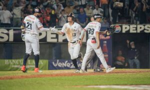 Águilas vence 6-3 a Leones en Maracaibo y se instala en el cuarto lugar