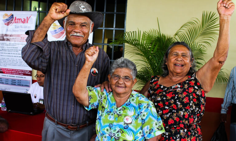 Pagan la Gran Misión Amor Mayor de diciembre junto a bonificación: $0,98