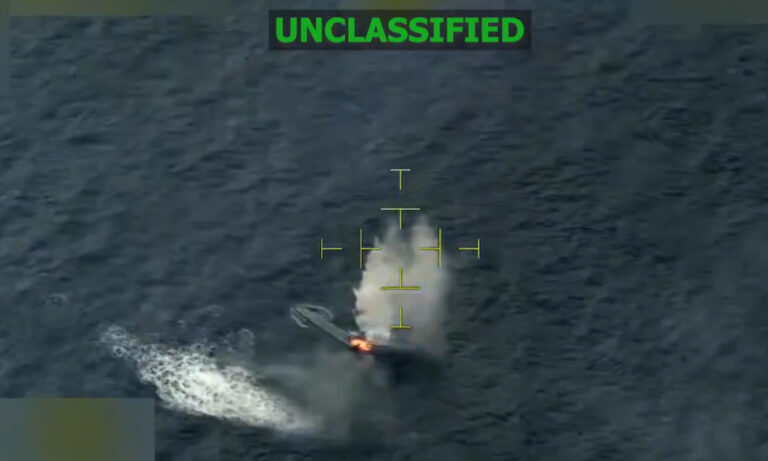 EE. UU. ataca nueva lancha y mata a 1 “narcoterrorista” en el Pacífico