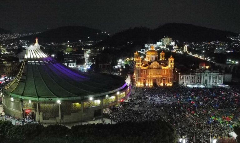 Más de 11 millones de peregrinos oran ante la Guadalupe en Ciudad de México