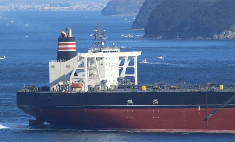 Maduro denuncia “desaparición” de tripulantes del buque confiscado por EE. UU.