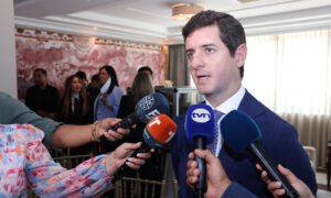 Panamá ofrece mediar entre EE. UU. y Venezuela